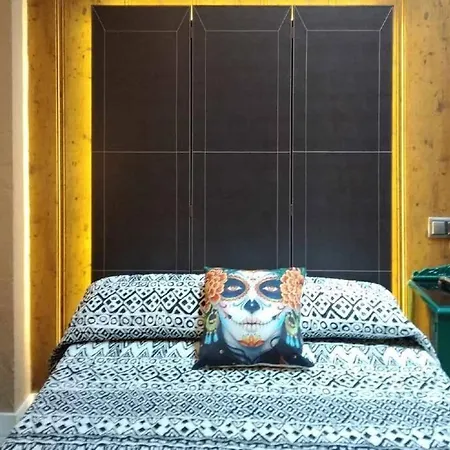 Loft-buhardilla Industrial, Junto A La Plaza Mayor, By My In Salamanka