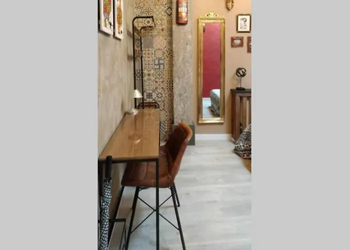 Loft-buhardilla Industrial, Junto A La Plaza Mayor, By My In Salamanca